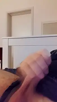 NewJoiner online show from February 9, 9:24 pm