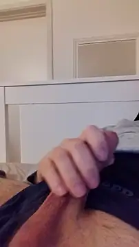 Snapshot of NewJoiner chatting on November 25, 6:08 pm NewJoiner online show from November 25, 6:08 pm