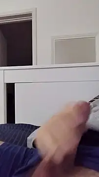 Snapshot of NewJoiner chatting on November 5, 6:11 pm NewJoiner online show from November 5, 6:11 pm