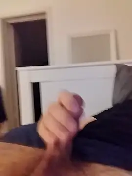 Snapshot of NewJoiner chatting on September 23, 9:00 pm NewJoiner online show from September 23, 9:00 pm