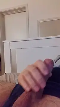 Snapshot of NewJoiner chatting on November 29, 3:17 am NewJoiner online show from November 29, 3:17 am