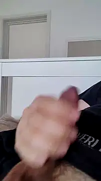 NewJoiner online show from May 14, 1:41 pm