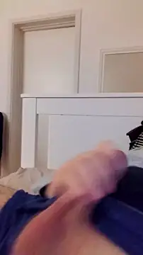 Snapshot of NewJoiner chatting on November 26, 6:19 pm NewJoiner online show from November 26, 6:19 pm