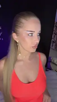 AubrieleRouj1 online show from May 18, 5:29 pm