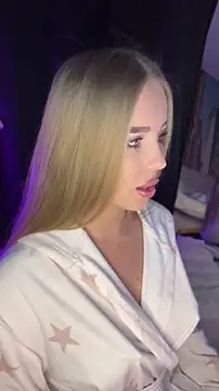 AubrieleRouj1 online show from April 30, 5:20 pm