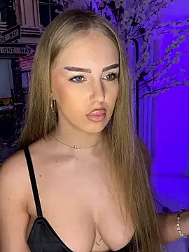 AubrieleRouj1 online show from January 16, 5:28 pm