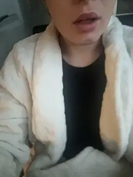 Snapshot of Sophsaysxox chatting on November 5, 7:22 am Sophsaysxox online show from November 5, 7:22 am