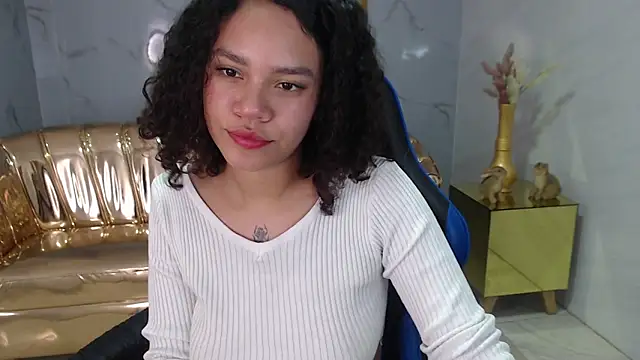 Snapshot of Canela_s1 chatting on October 21, 8:52 pm Canela s1 online show from October 21, 8:52 pm