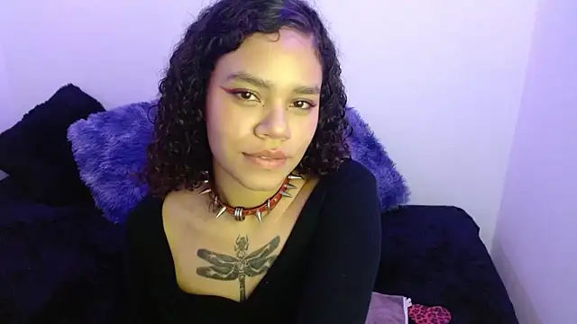 Snapshot of Canela_s1 chatting on November 21, 8:52 pm Canela s1 online show from November 21, 8:52 pm