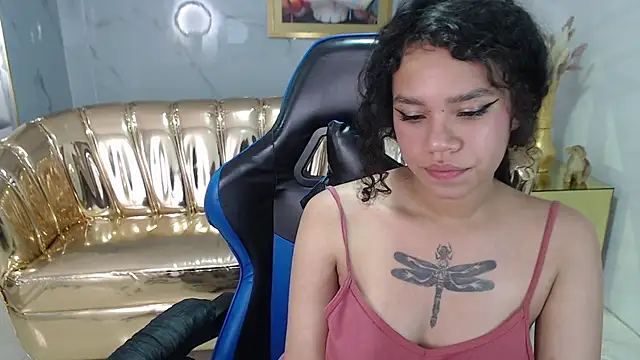 Snapshot of Canela_s1 chatting on October 29, 8:24 am Canela s1 online show from October 29, 8:24 am