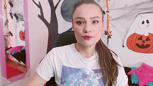 Snapshot of danna_888 chatting on October 14, 6:52 pm danna 888 online show from October 14, 6:52 pm