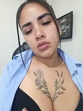 Snapshot of MAYE__13 chatting on June 14, 12:06 pm MAYE 13 online show from June 14, 12:06 pm