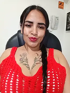 Snapshot of MAYE__13 chatting on June 14, 12:07 am MAYE 13 online show from June 14, 12:07 am