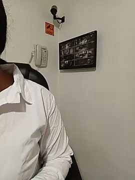 Snapshot of MAYE__13 chatting on June 13, 12:03 pm MAYE 13 online show from June 13, 12:03 pm