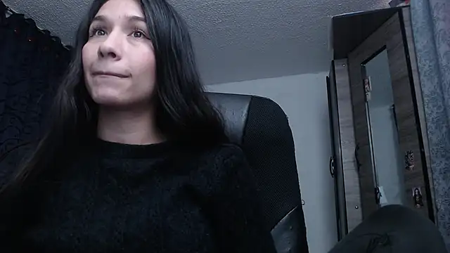 Snapshot of scarlett_vonrose chatting on November 6, 8:35 pm scarlett vonrose online show from November 6, 8:35 pm