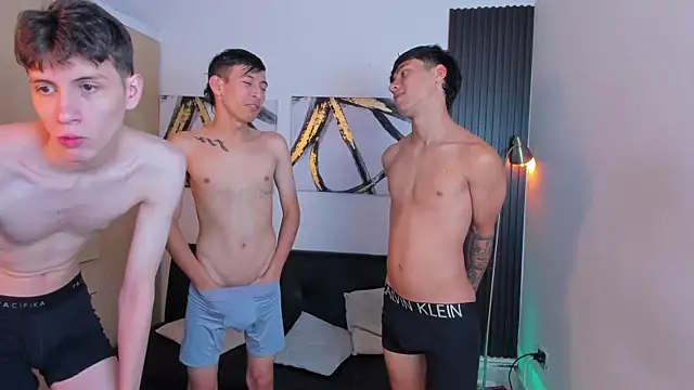 Horny BoysW online show from February 28, 1:22 pm