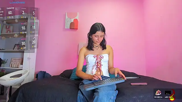 Snapshot of Georgina_Ferri_ chatting on October 11, 5:14 pm Georgina Ferri online show from October 11, 5:14 pm