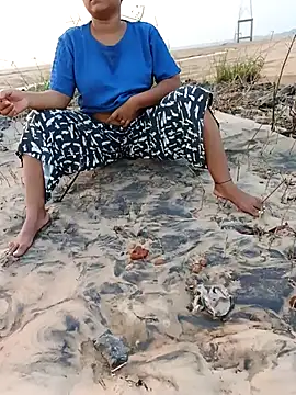 Aaradhya Sharma online show from November 6, 11:14 am