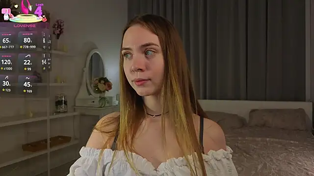 CarollSmithh online show from October 13, 8:43 pm