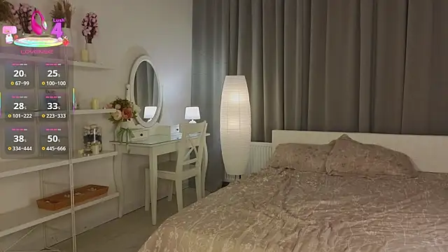 CarollSmithh online show from October 3, 8:21 pm