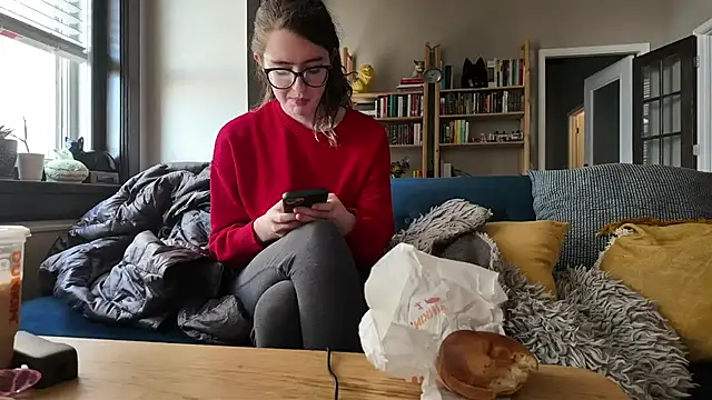 knottybunny online show from October 23, 1:32 pm