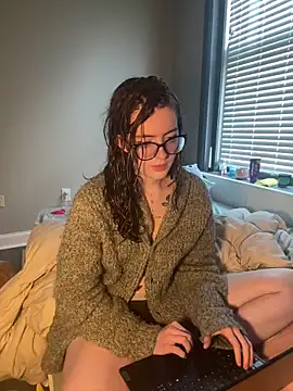 knottybunny online show from October 31, 8:05 pm