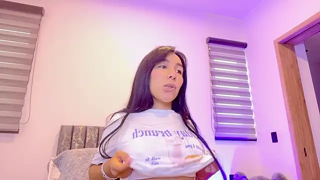 greciadom555 online show from September 18, 3:37 pm