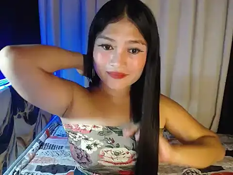 Naughtyalina2 online show from October 30, 9:22 pm