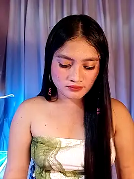 Naughtyalina2 online show from September 27, 7:20 pm