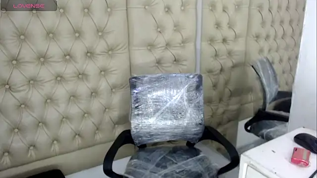 JessicaHott01 online show from November 29, 7:36 pm