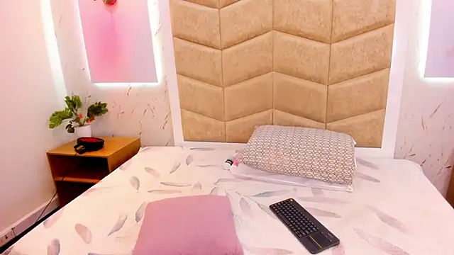 JanexHope online show from November 2, 10:04 pm