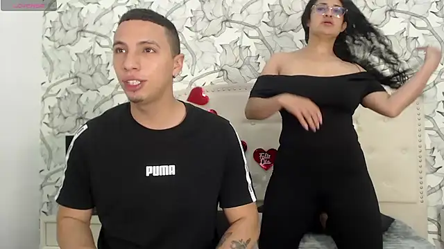 Snapshot of Luna_Noire1 chatting on February 17, 3:37 am Luna Noire1 online show from February 17, 3:37 am