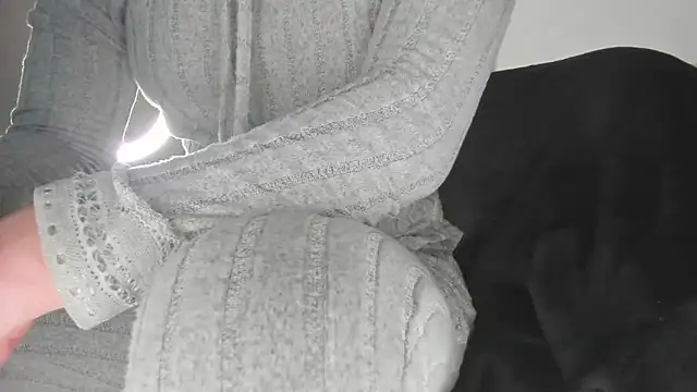 mila dash online show from November 25, 1:28 am