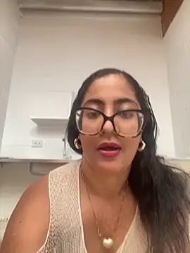 Jessyivonne online show from October 17, 1:57 pm