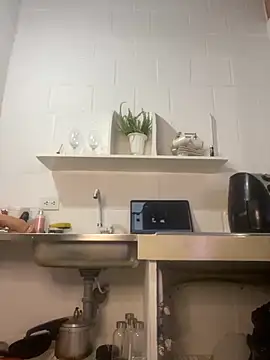 Jessyivonne online show from October 23, 3:05 am