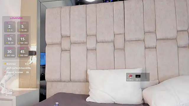 REINA ADAHARA online show from March 30, 8:38 am