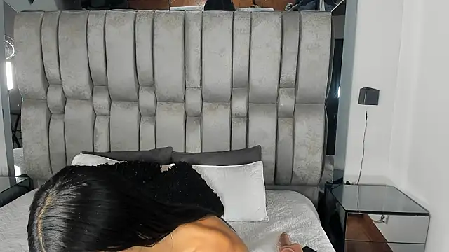 REINA ADAHARA online show from March 17, 3:42 am