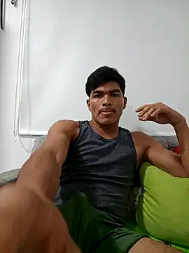 Snapshot of caspinth chatting on October 12, 8:32 pm caspinth online show from October 12, 8:32 pm