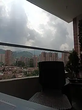 Snapshot of Sarahlove_90 chatting on February 13, 7:36 pm Sarahlove 90 online show from February 13, 7:36 pm