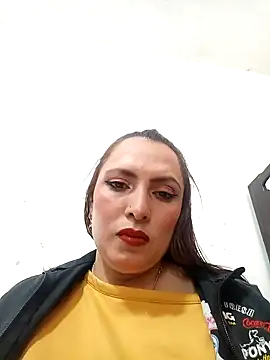 Snapshot of VERONICA__03 chatting on November 22, 3:11 pm VERONICA 03 online show from November 22, 3:11 pm