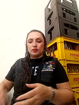 Snapshot of VERONICA__03 chatting on October 17, 1:35 pm VERONICA 03 online show from October 17, 1:35 pm