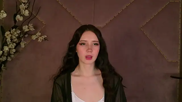 GraceMartinos online show from December 3, 8:52 pm