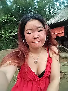 lylylove online show from May 4, 11:18 pm