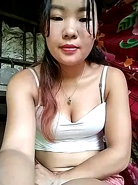 Snapshot of lylylove chatting on September 16, 1:17 am lylylove online show from September 16, 1:17 am