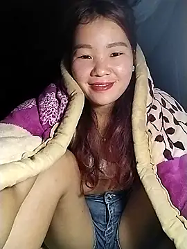 lylylove online show from December 14, 12:55 pm