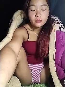 lylylove online show from December 2, 8:21 pm