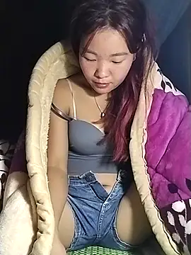 lylylove online show from November 21, 9:36 pm