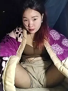 lylylove online show from January 9, 1:56 am