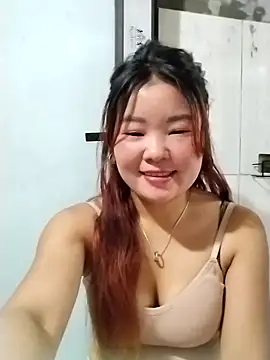 lylylove online show from May 11, 11:55 am