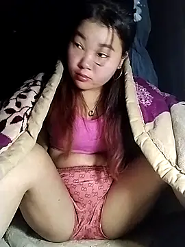 lylylove online show from February 27, 12:44 am